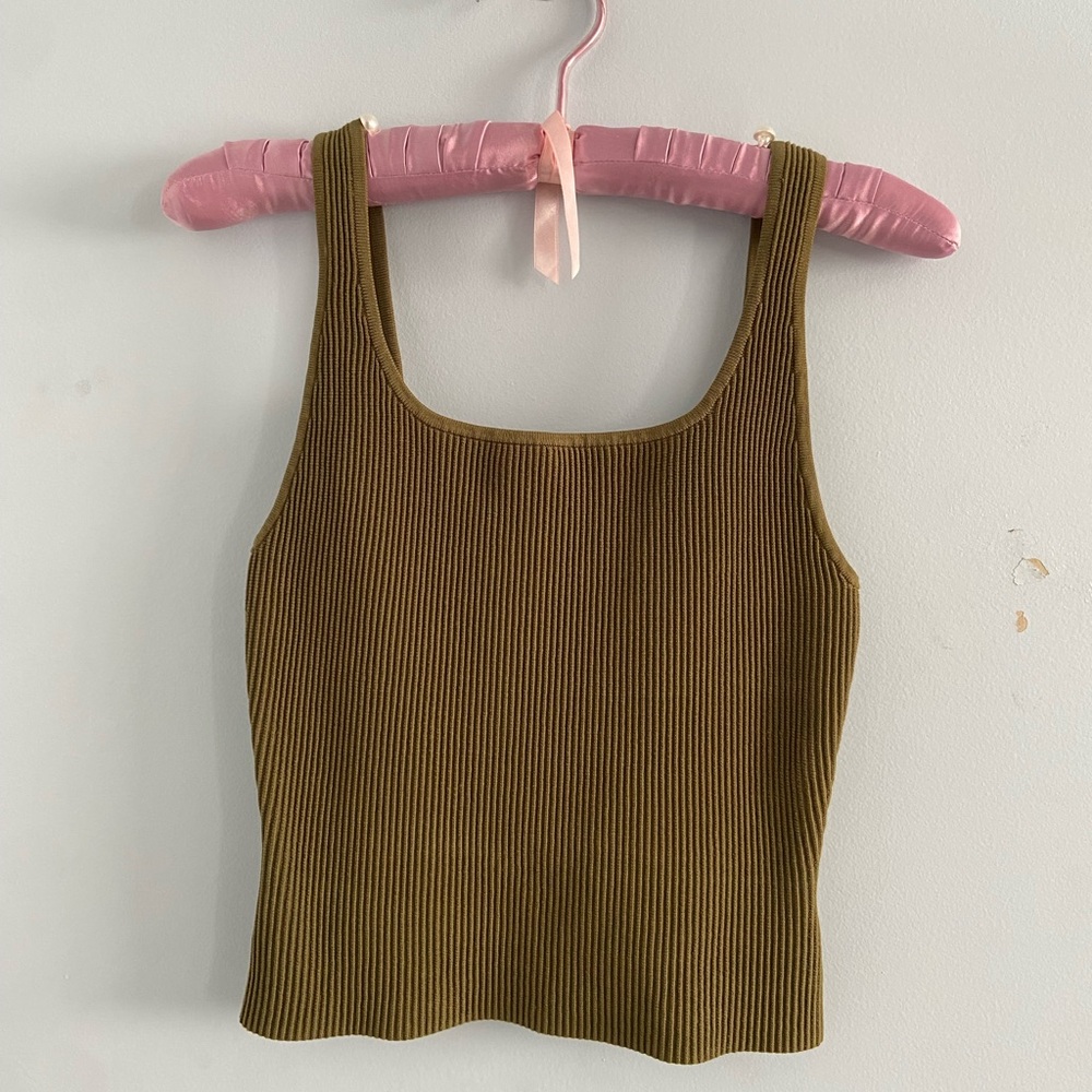 Aritzia Babaton Sculpt Knit Tank Top